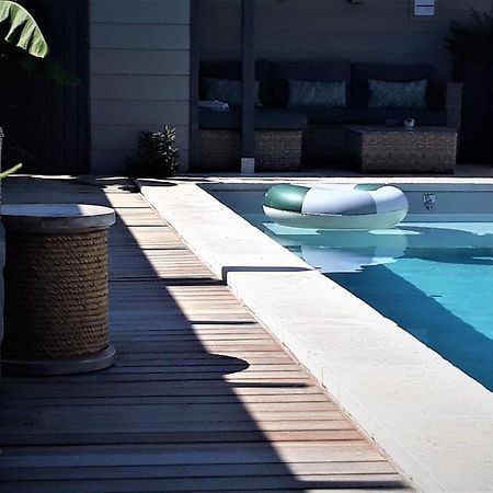 Hotel Les Persiennes Saintes Zewnętrze zdjęcie