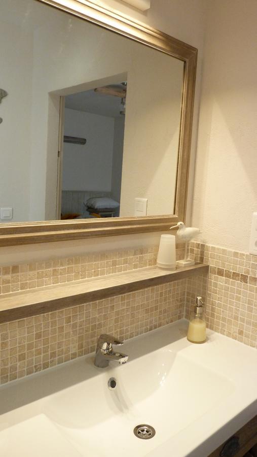 Hotel Les Persiennes Saintes Zewnętrze zdjęcie